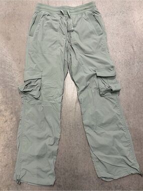 Lululemon cargo dance studio pants